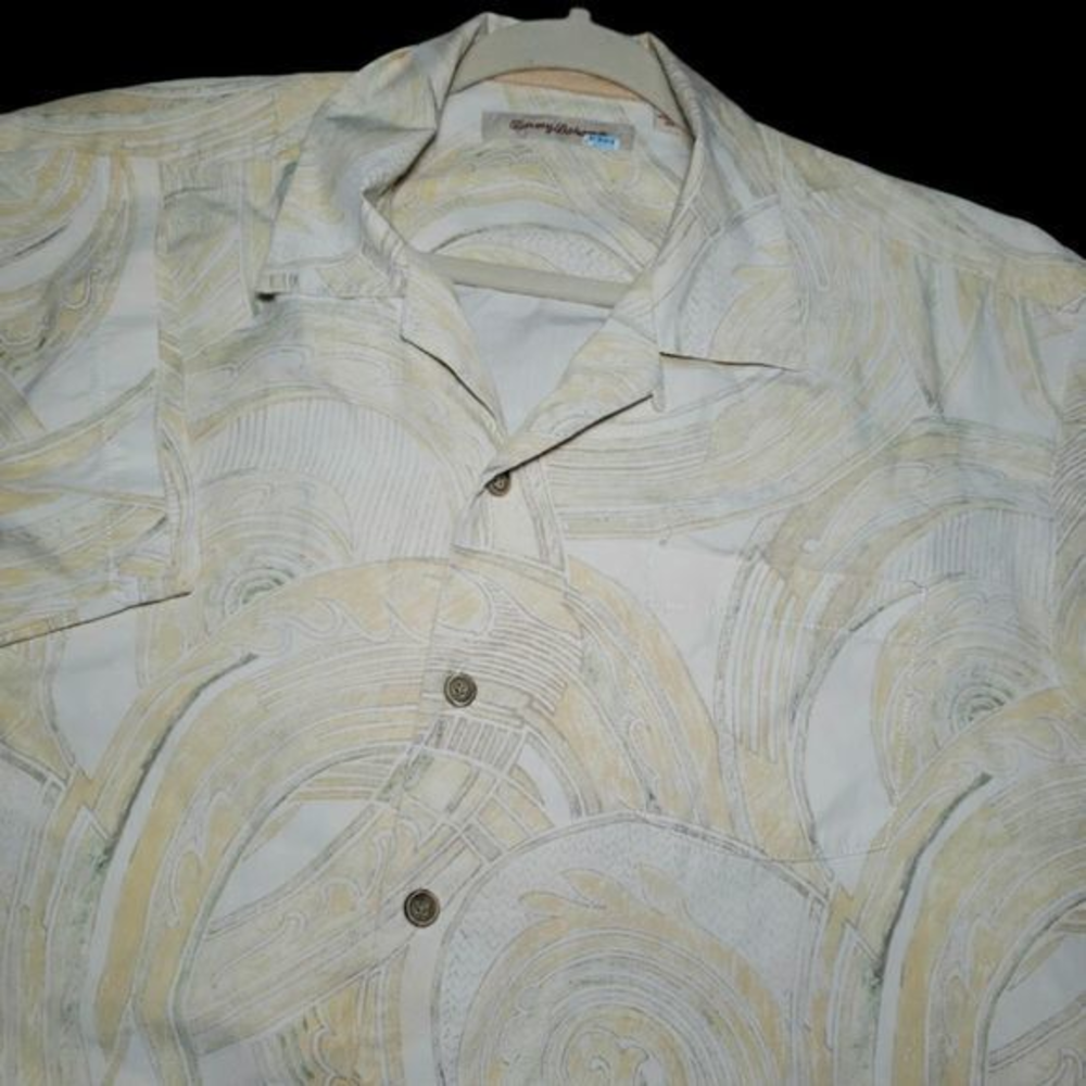 Tommy Bahama 100% Silk Men's Short Sleeve Shirt‎ Size Large